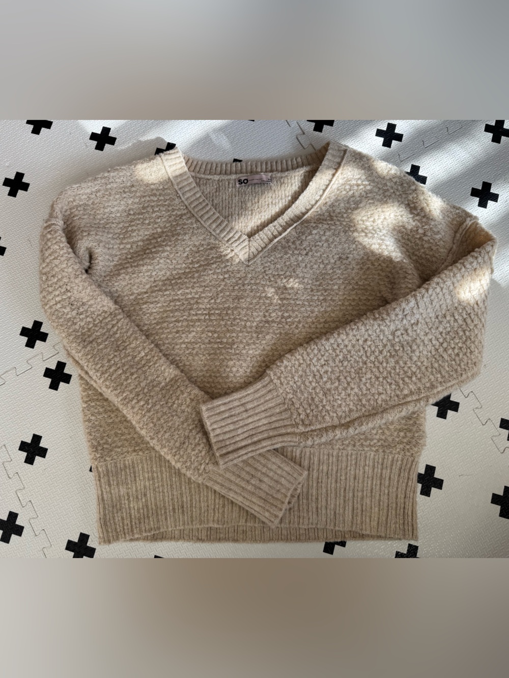Vanilla Oatmeal Knit V-neck Sweater